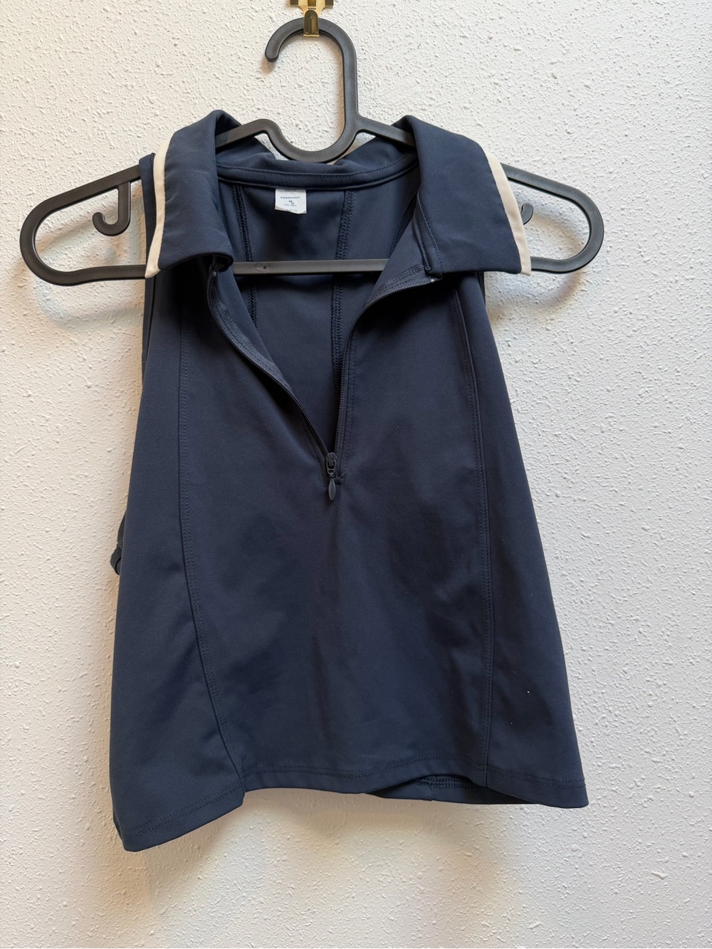 Old Navy Powersoft Navy Sleeveless Zip Tank